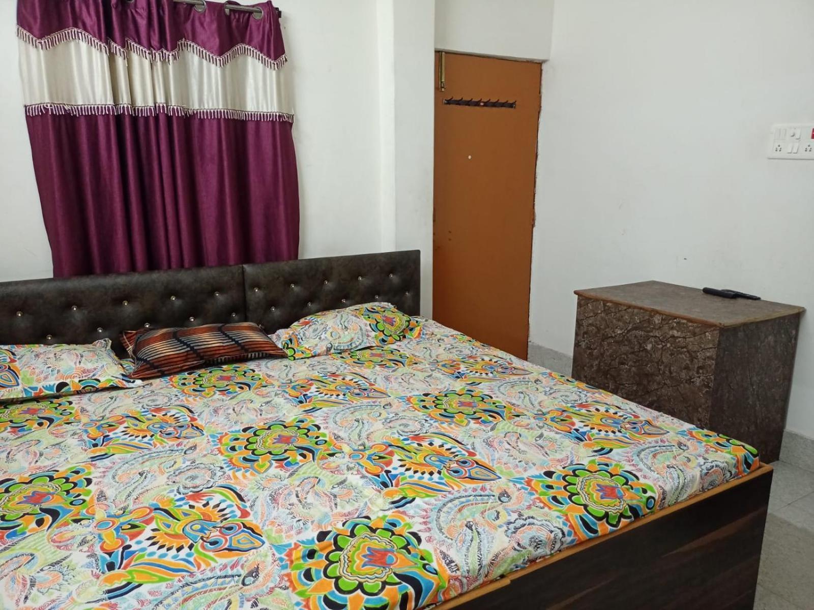 Chinta Haran Rest House Deoghar Pokoj fotografie